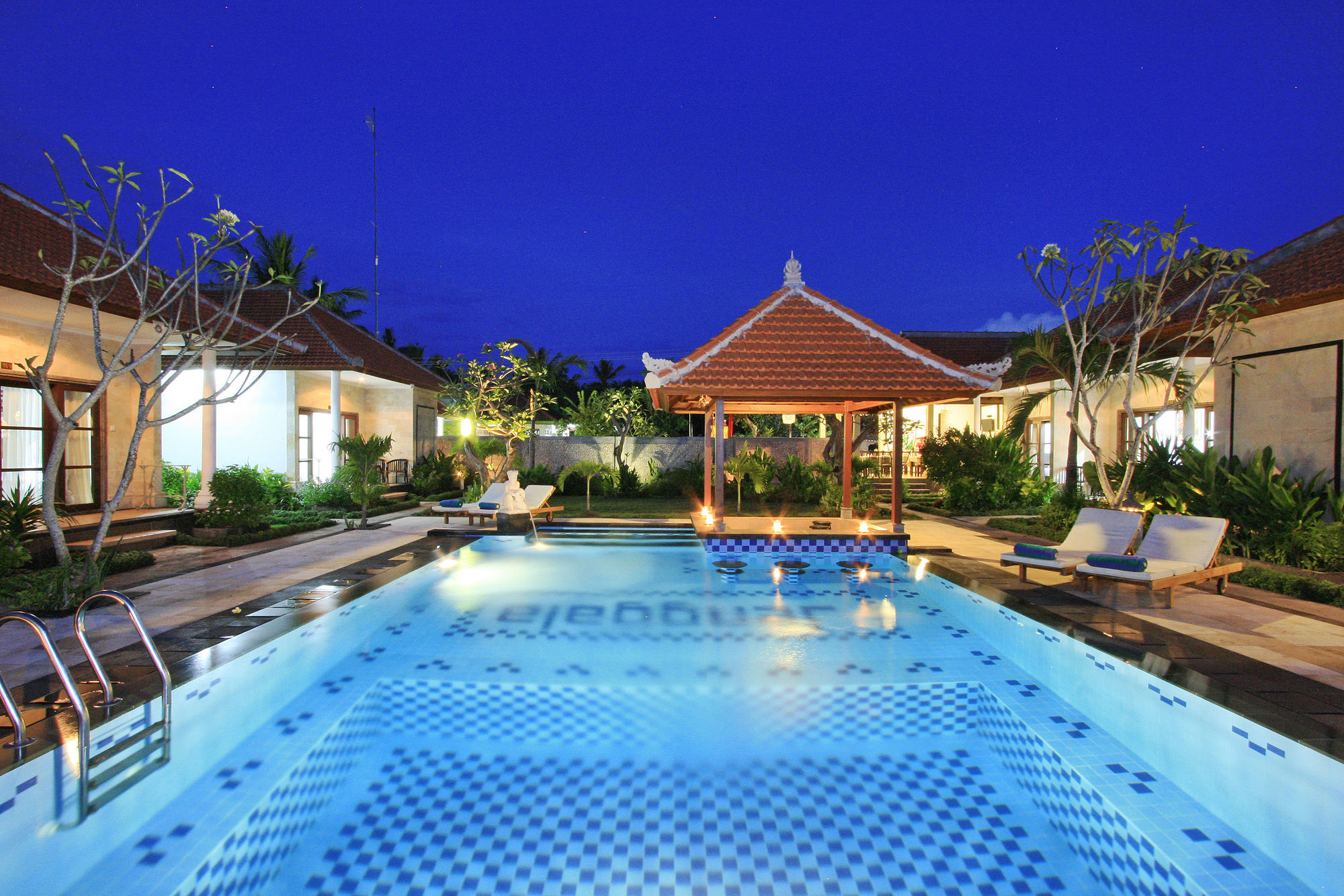 Pondok Jenggala Hotel Nusa Lembongan  Exterior photo